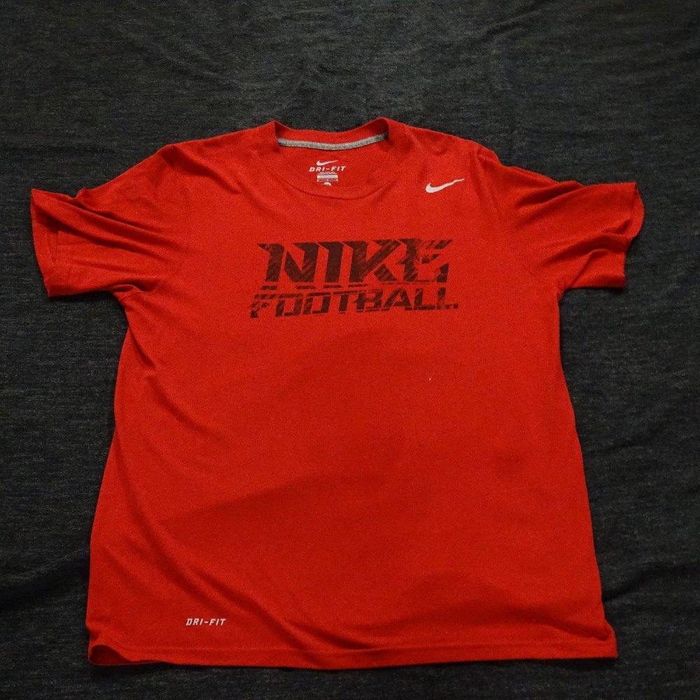 Nike football short sleeve T-shirt